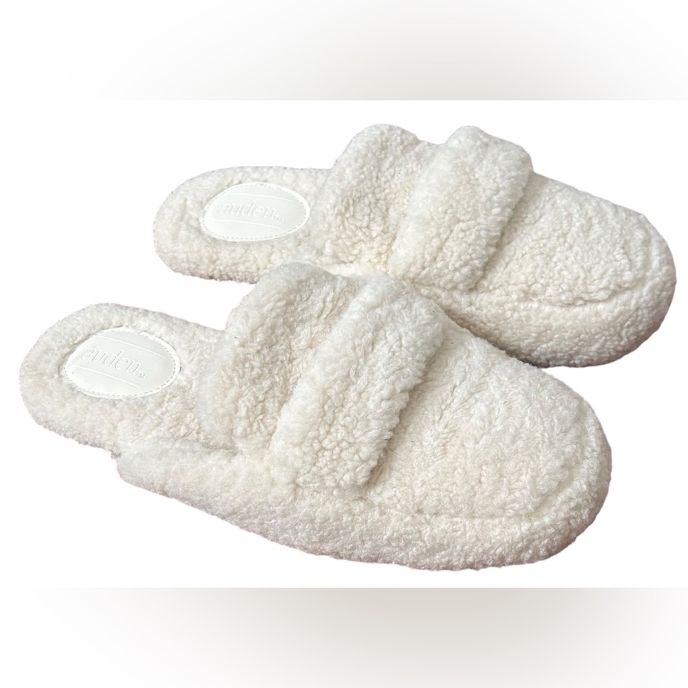 NWOT Auden Astoria Cream Slippers SZ 9